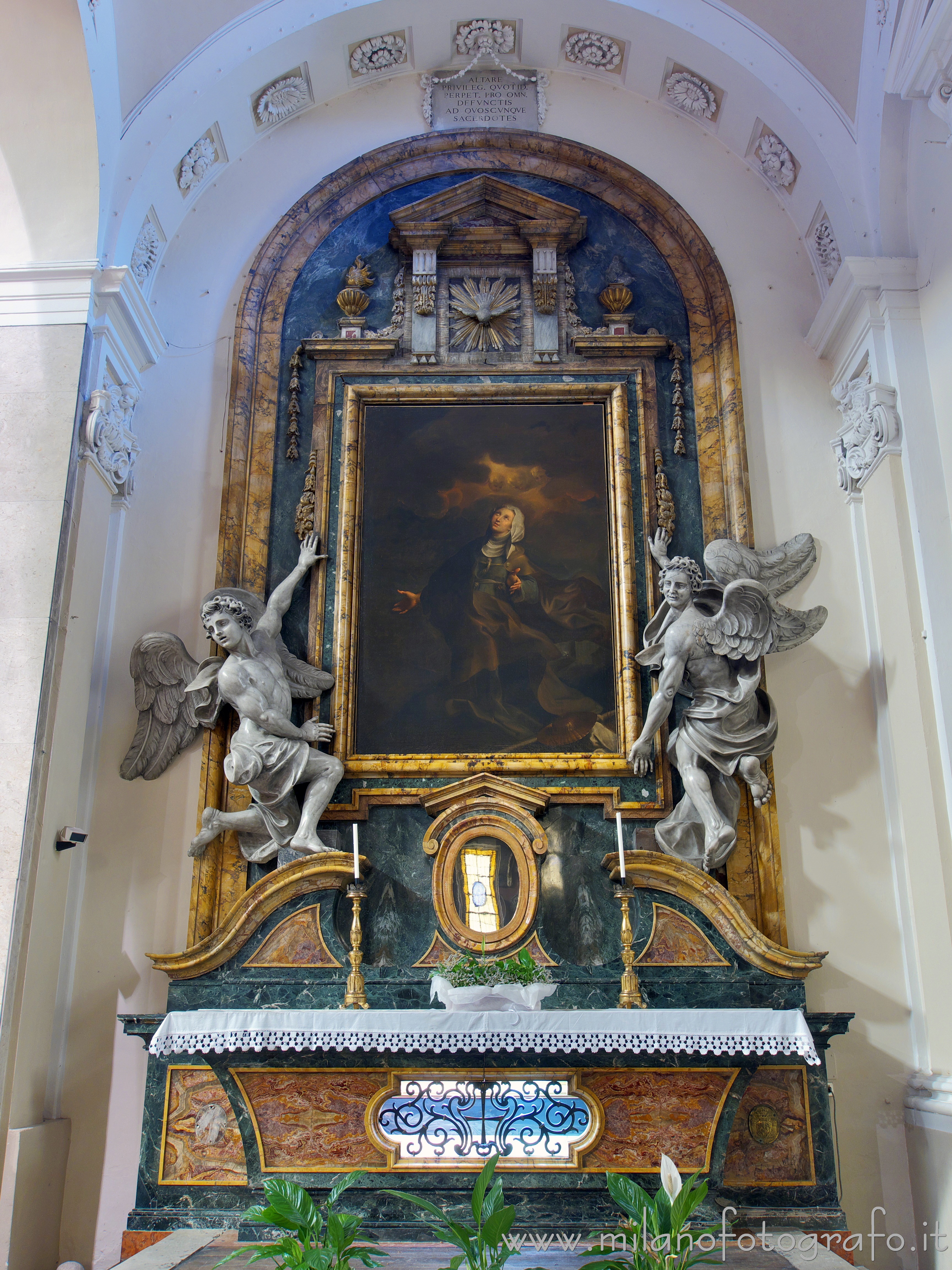 Pesaro (Pesaro e Urbino, Italy) - Altar of Blessed Michelina Metelli in the Sanctuary of Our Lady of Grace